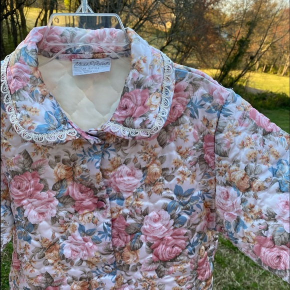 Vintage Miss Elaine Quilted Floral Jacket - Picture 2 of 6